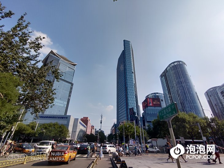 努比亚Z20评测：拍照无敌、性能顶级 这是一款属于未来的全能旗舰