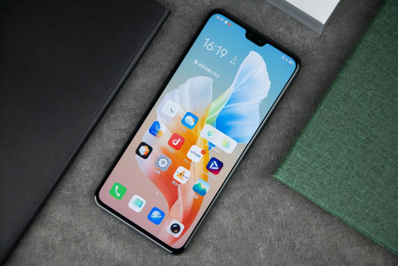 vivo手机应该怎么选？这三款几乎无短板，性价比高颜值出众