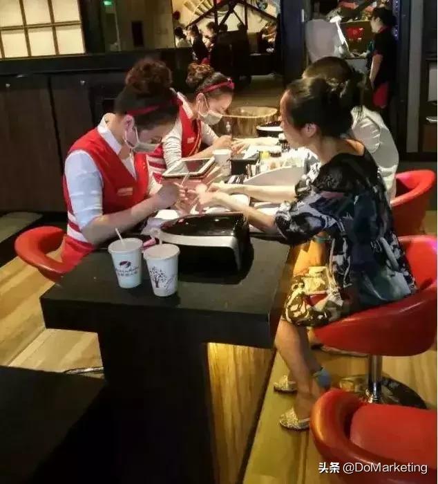 红油火锅消食片，朋克养生下的3点营销思考