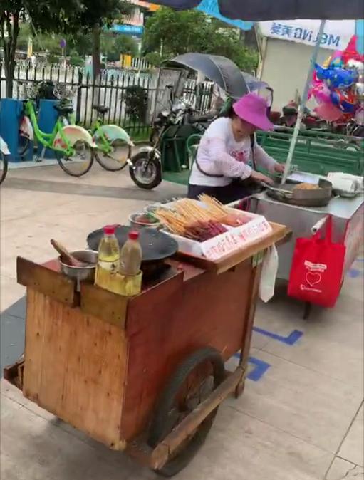 《岳阳摆摊地点》新鲜出炉！你要转行摆地摊吗？