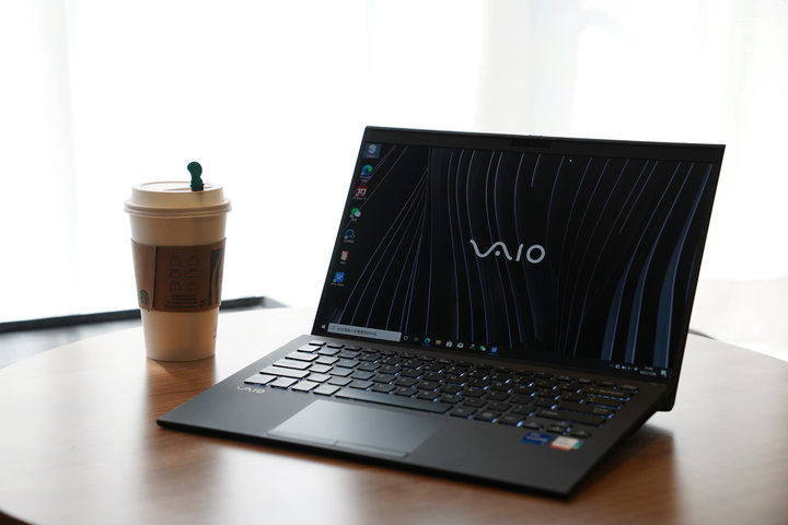 笔记本电脑VAIO Z体验：不足千克的性能猛兽