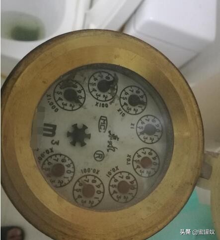 水表上的数字代表什么？5位数4黑1红水表怎么看?