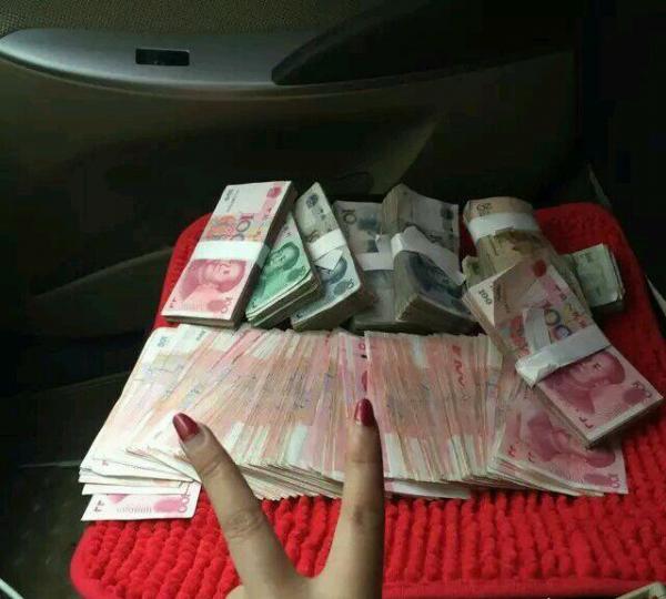 摆地摊卖什么好？选产品的十条经验请收藏好