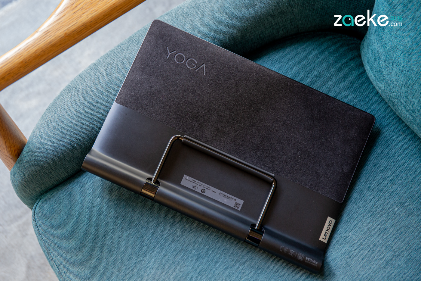 联想 YOGA Pad Pro：显示器和平板电脑，都由我一手包办