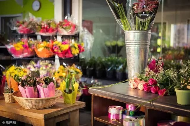 开花艺工作室or开花店，一文帮你分析清