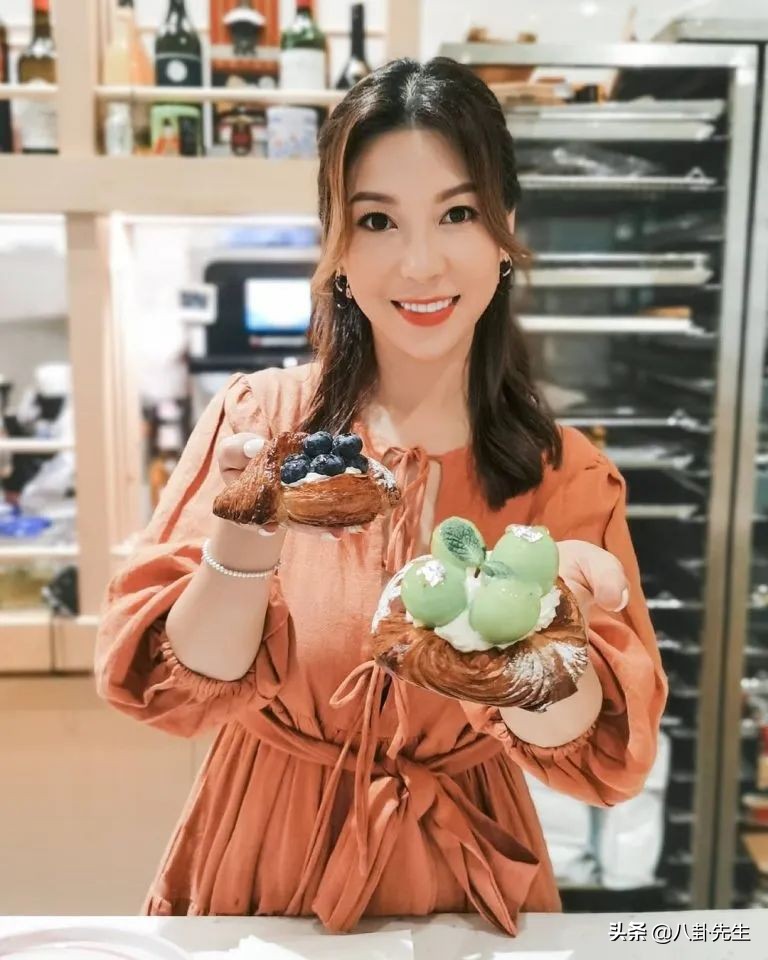 疫情下港星生意受打击：有人餐厅倒闭，有人亏钱还投600万开新店