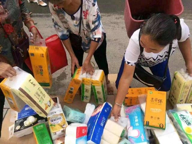 告诉大家一个地摊创业好项目