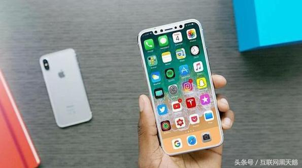 苹果手机十周年了，iPhone8的电池能否逃脱一天一充的命？