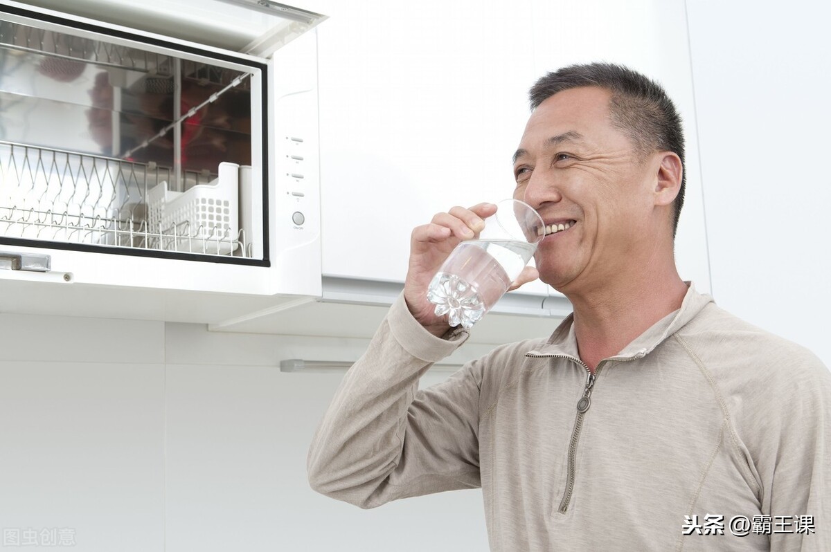 人过五十混得再差也不想打工，转行做这5个小生意，养家没问题