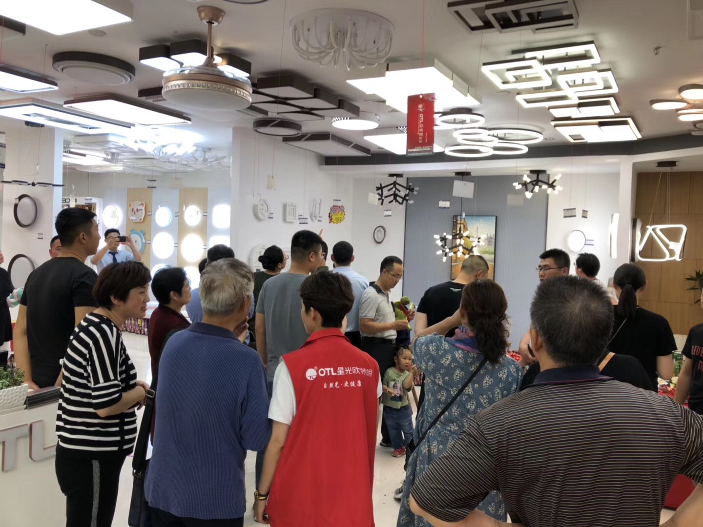 灯具招商加盟未来的发展如何