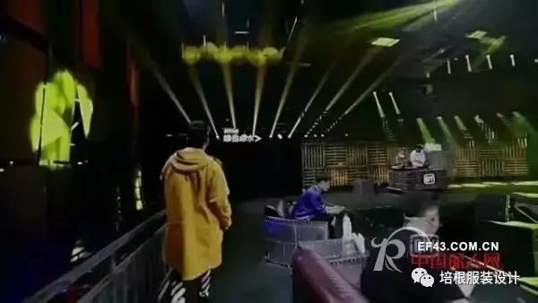 《中国有嘻哈》同款服装，玩嘻哈都爱穿什么服装品牌