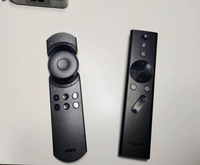 高端家用投影哪家强？极米H3 VS 坚果J9 对比分析评测
