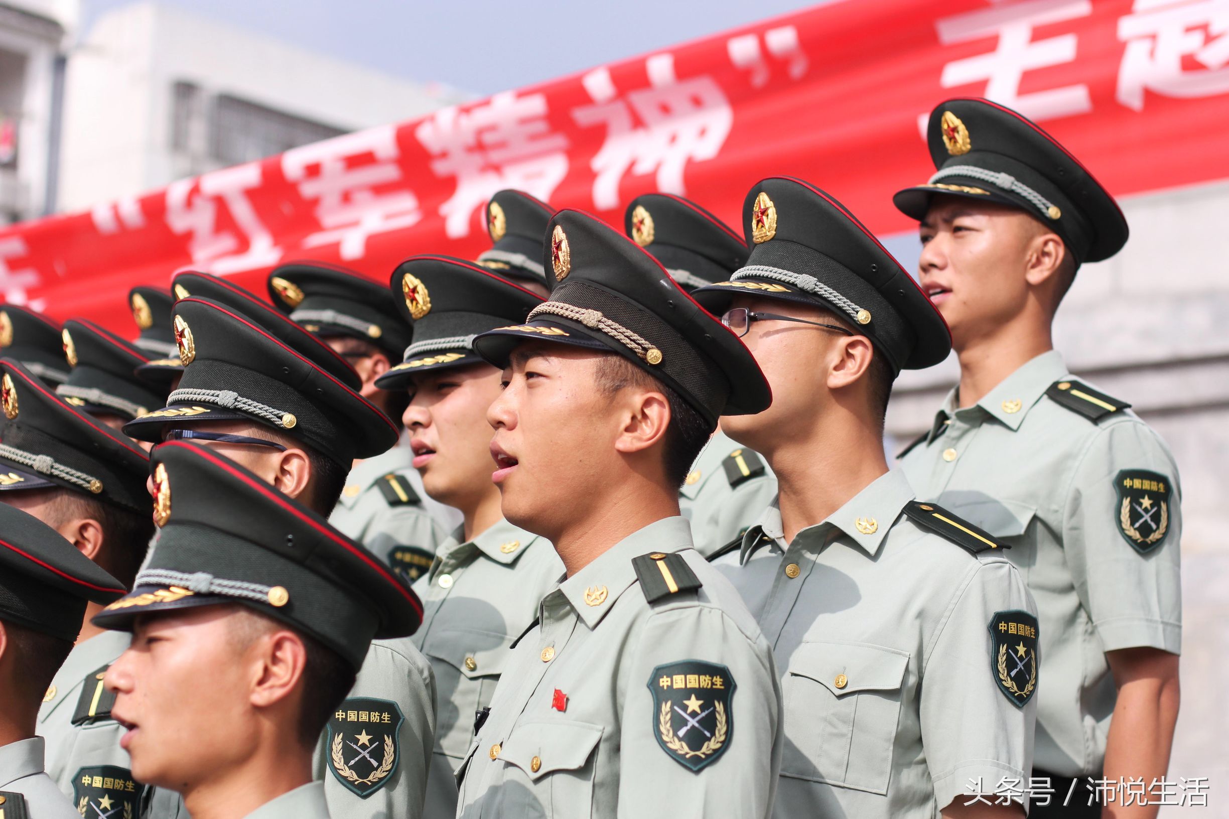 国防生和军校生对比：瞬间知道了差别