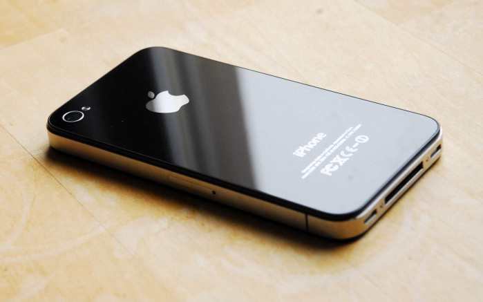 曾经被炒至万元的苹果iPhone4，如今就值一顿饭！