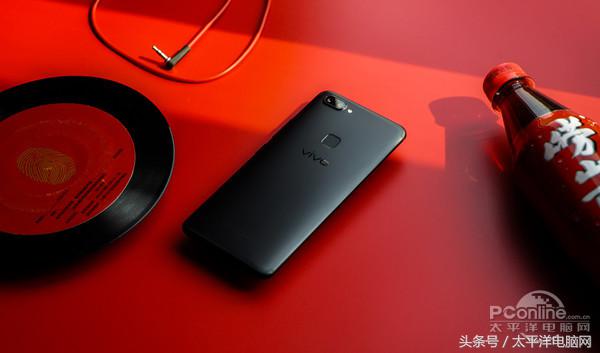 跨越一代命名！vivo X20开箱评测：全面屏如此震撼