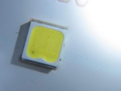 究竟是升级了还是缩水了？松下百元级LED吸顶灯对比评测