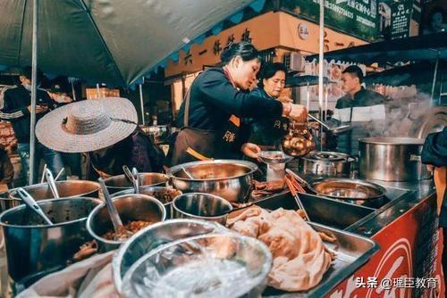 百位地摊老板总结，新手如何摆地摊？卖什么最赚钱？最全攻略
