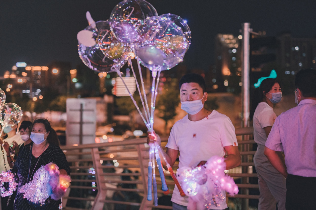 地摊经济爆火，最赚钱的有哪些呢？这几样看似不起眼，挣钱可不少