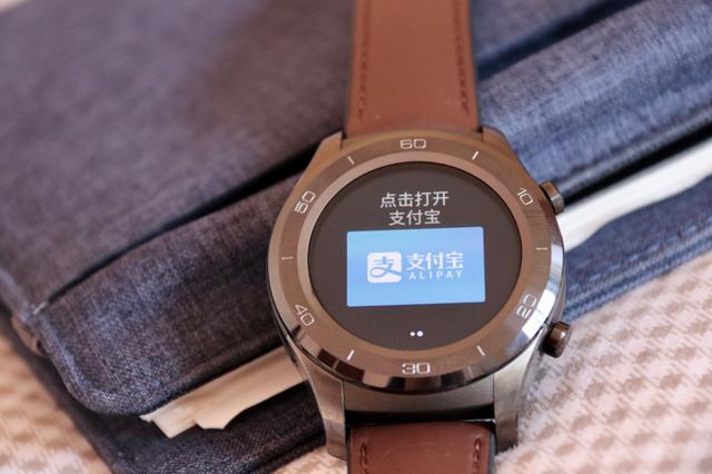 商务新典范 HUAWEI WATCH 2 Pro深度体验