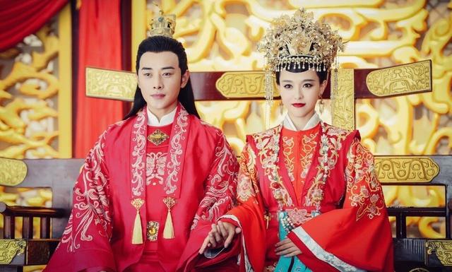 唐嫣锦绣未央大婚口红，原来是雅诗兰黛340，太适合新娘咬唇红妆