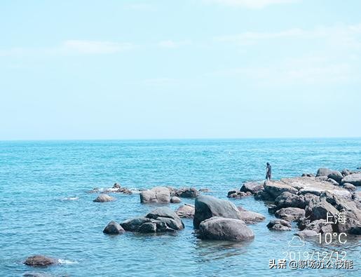 手机拍照如何添加时间地点？开启这个功能，10秒就能搞定