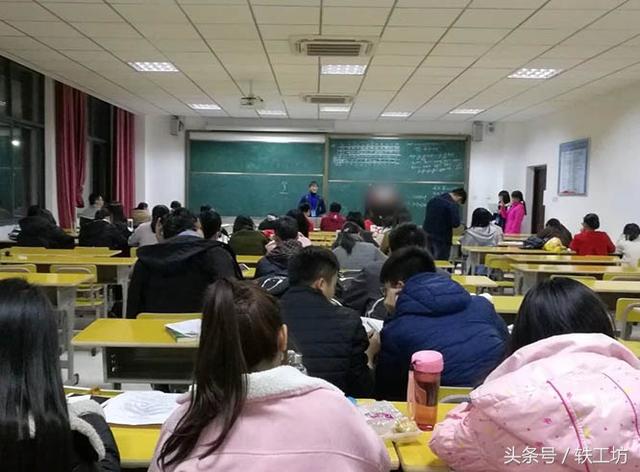 大学生网上“淘金”月入过万！然后准备干这事