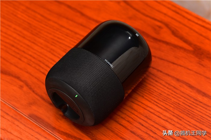 连接简便，玩法丰富——华为AI音箱2电池版