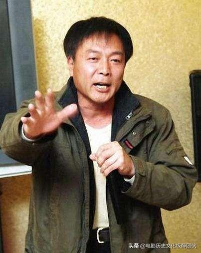 谢园透露自己在“北影”招收女学生的标准：“要看女人的五张脸”