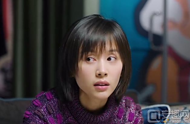 欢乐颂第28集曲筱绡说的小受是什么意思?奇点是小受吗?