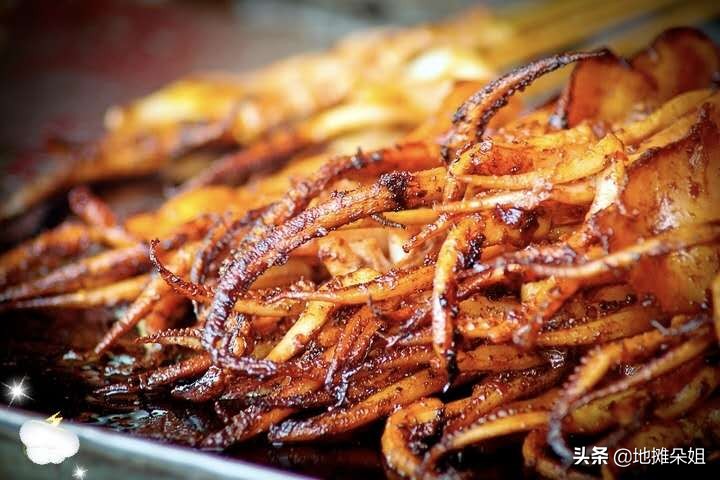 夏天晚上摆地摊卖什么最火最赚钱？