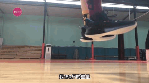 不足三百脚感出色，透气顶级的安踏轻骑兵实战测评到底如何？