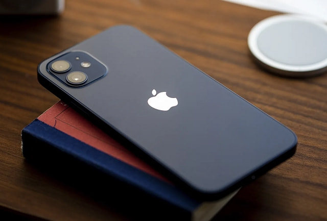 iPhone12最新价格确认，累计跌价2140元，256GB版售价更亲民了