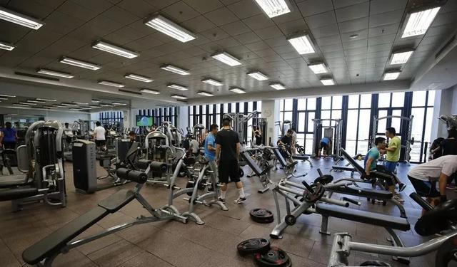 澳门大学本科招生推迟！对于内地生来说，去澳门读书到底值不值？