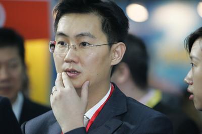 微信新营销方法出来了，一个软件就可以帮你精准添加5000人