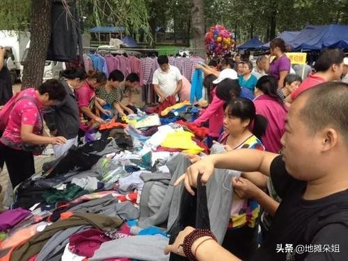 摆摊10年才领悟：掌握这些话术技巧，摆地摊很赚钱！