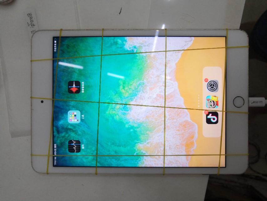 ipad mini 4 内部细节 和 A1538 换电池过程，