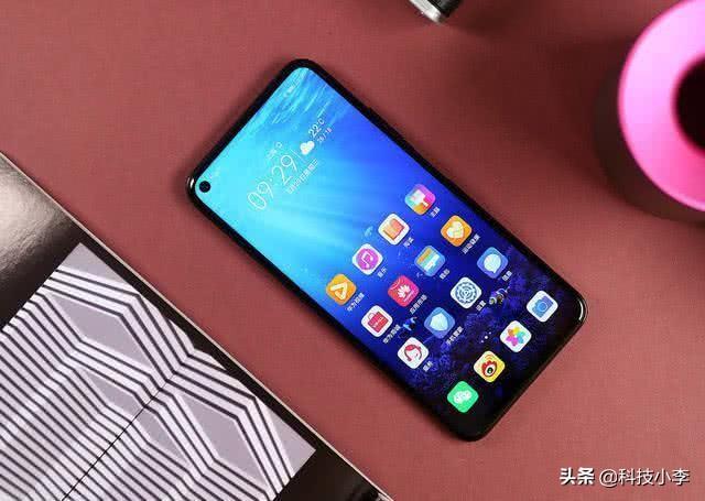 同为3199元，华为Mate20与荣耀20 Pro，哪一款更值得入手？