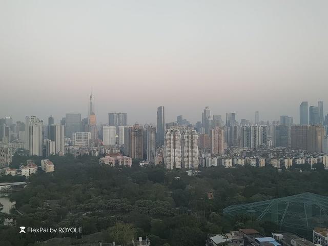 在折叠屏这块，它才是先驱者！柔宇 FlexPai 详细评测