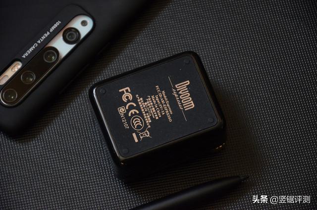 比手掌还要小的AI智能音箱！Divoom点音小咖评测