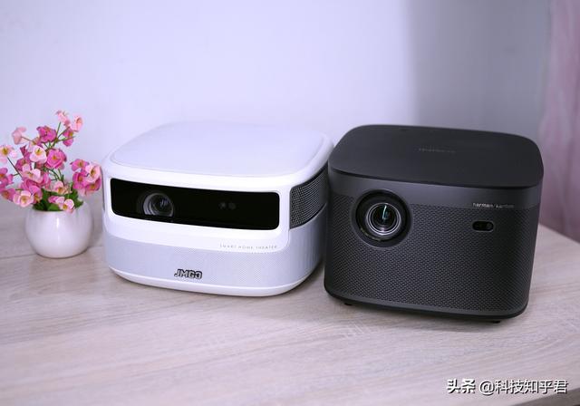 相差700元，坚果J9和极米H3谁才是家用投影之王？
