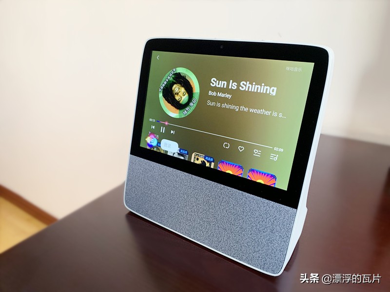 功能升级，但还不够智能——小度在家智慧屏X8