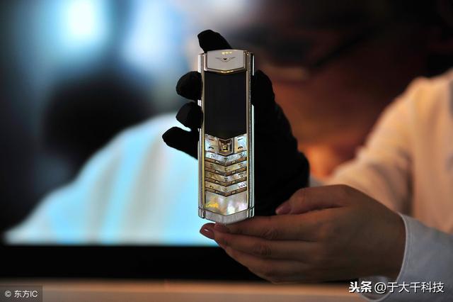 VERTU全新Aster P系列发布，手机当中的劳斯莱斯为何卖这么贵？