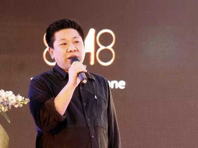 他是中国最牛营销大师，25岁收入上亿，推出了背背佳好记星小罐茶