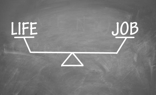 给主播打赏100万，主播究竟能赚多少钱？