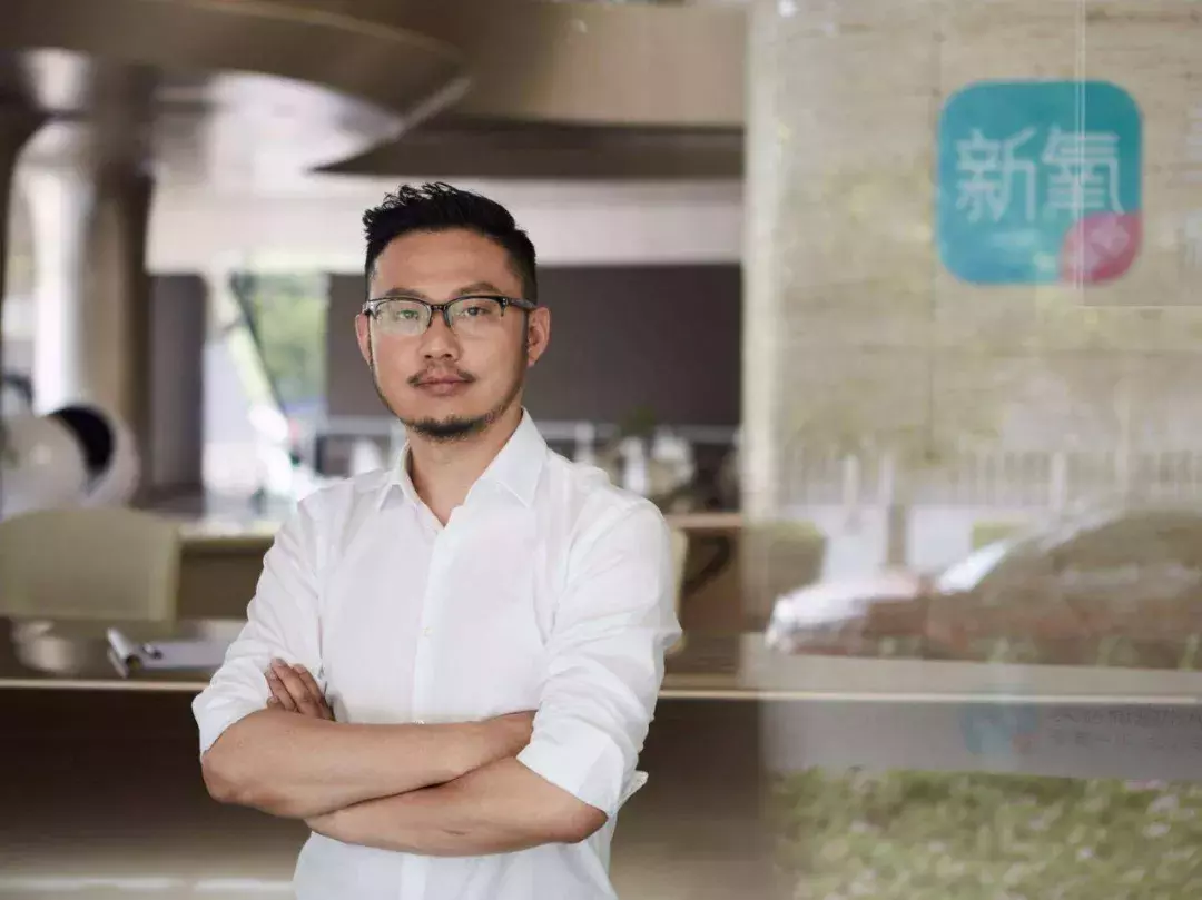 红极一时的Papi酱，现在怎么样了？在这个时代，没人活的容易
