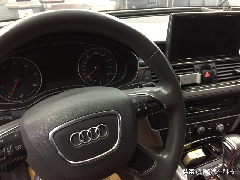 奥迪A6L仪表盘与中控显示屏黑屏、无显示故障 |F6专家课堂