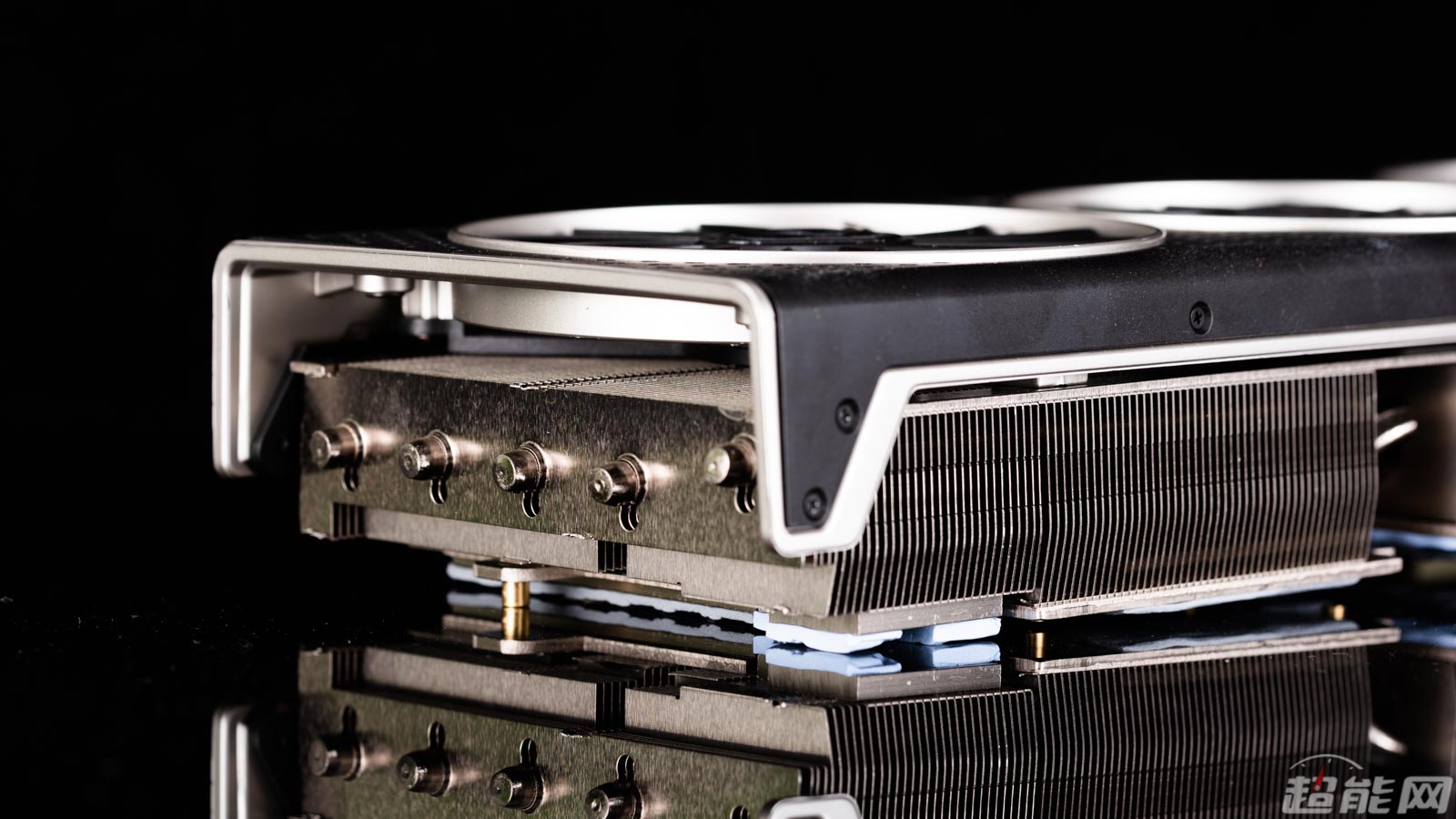 讯景XFX RX 6800 XT海外版显卡评测
