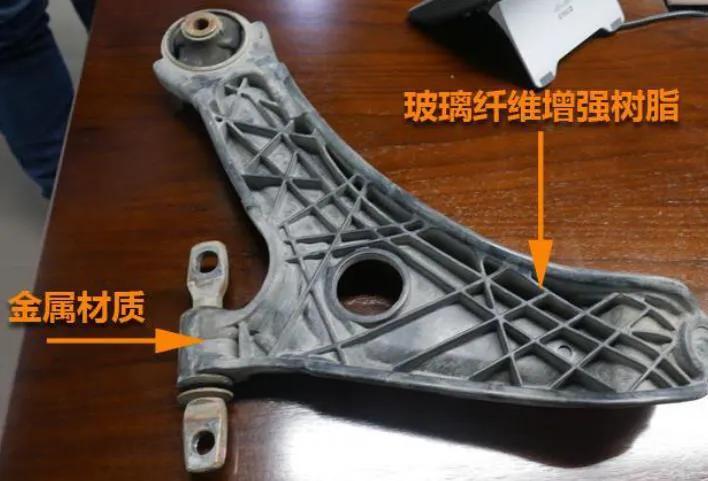新能源对比--理想ONE和蔚来ES6谁底盘更好，树脂悬挂好用吗？