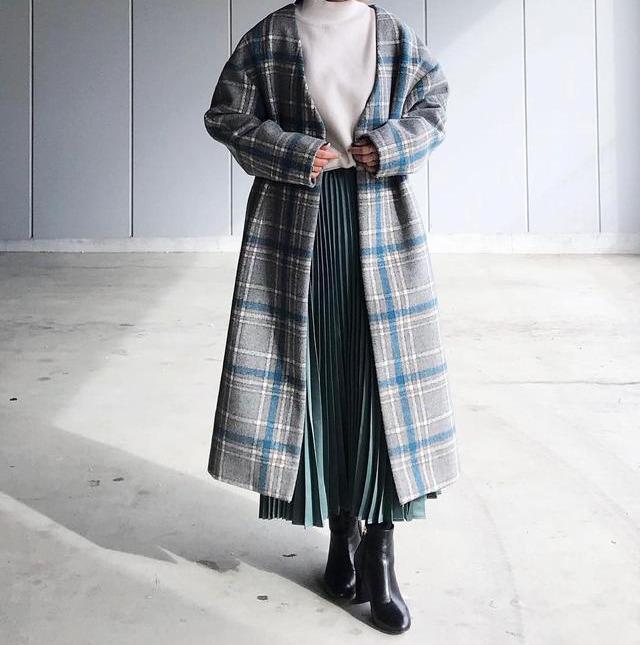冬季提升品位的必备品是灰色大衣，女士搭配的18选