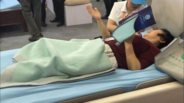 中国多数老人倾向于“居家养老”！这些智能养老产品，让老人安心在家！